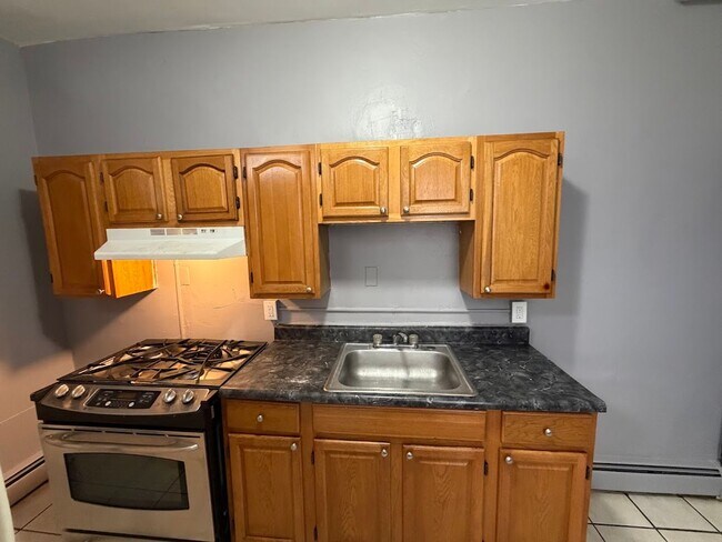Building Photo - 211 Mulberry St
