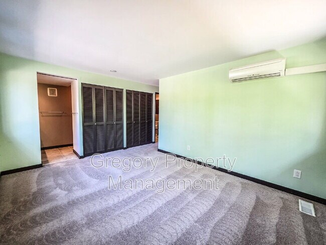 Building Photo - 11757 NE 143rd St