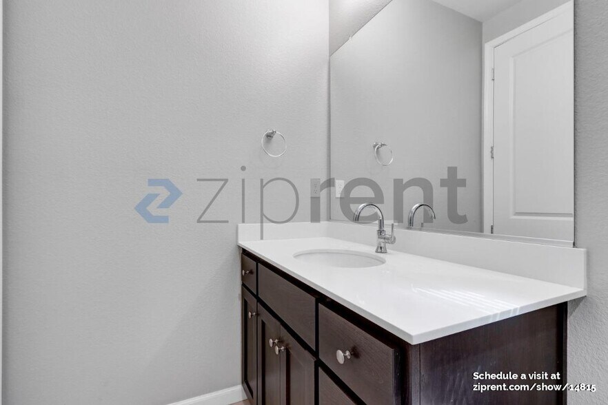 Building Photo - 529 Brinwood Way
