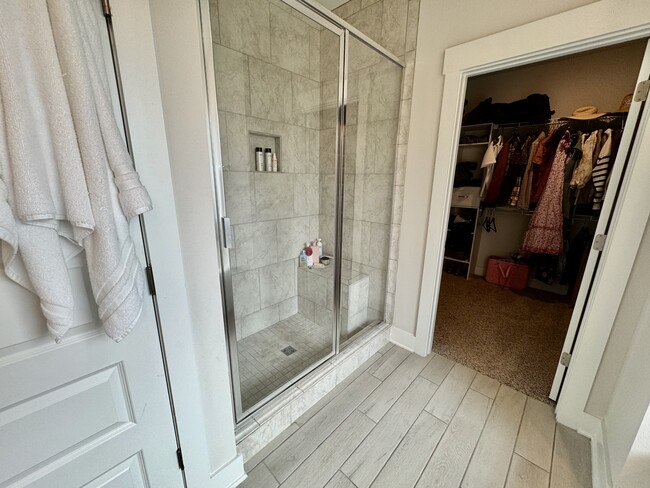 Building Photo - 4007 Amble Wy