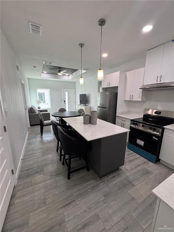 Building Photo - 17 Clinton St