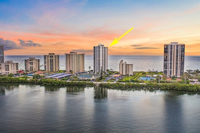 Building Photo - 5420 N Ocean Dr