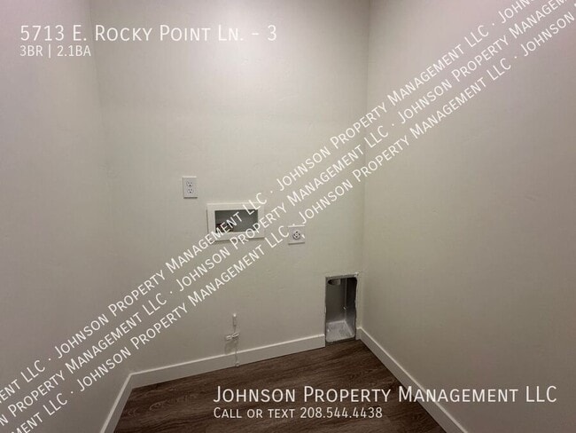 Building Photo - 5713 E Rock Ct