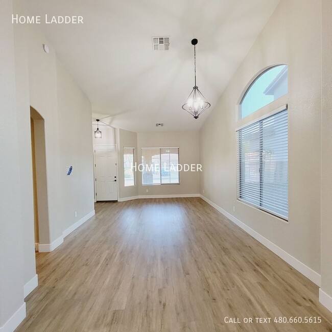 Building Photo - 14456 W Boca Raton Rd