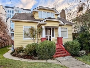 Building Photo - FORD DUPLEX