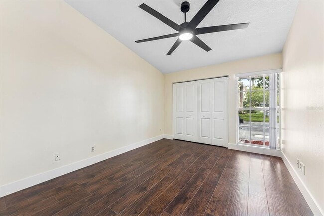 Building Photo - 16117 Rambling Vine Dr E