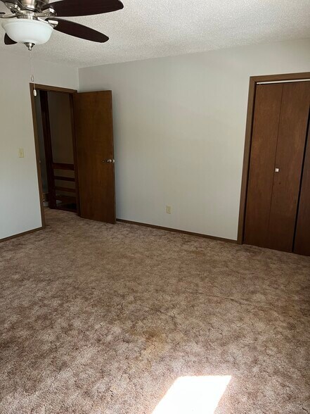 Building Photo - 1320 E Pearl St