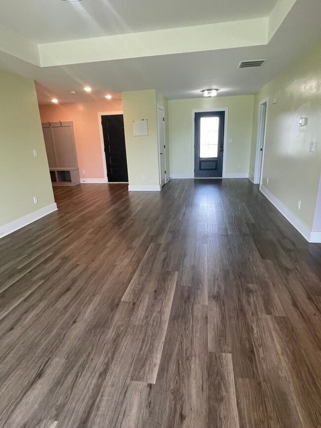 Building Photo - Welcome Home