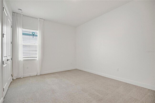 Building Photo - 13589 McMillan Dr