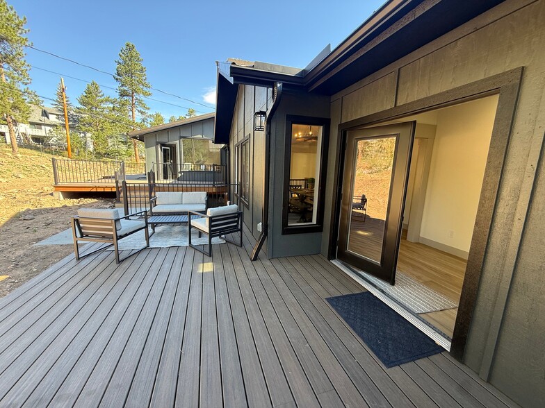 Building Photo - 2945 Aspen Dr