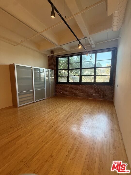 Building Photo - 1850 Industrial St