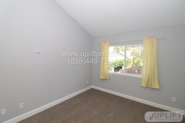 Building Photo - Beautiful Spring Valley home, tri floor 4 ...