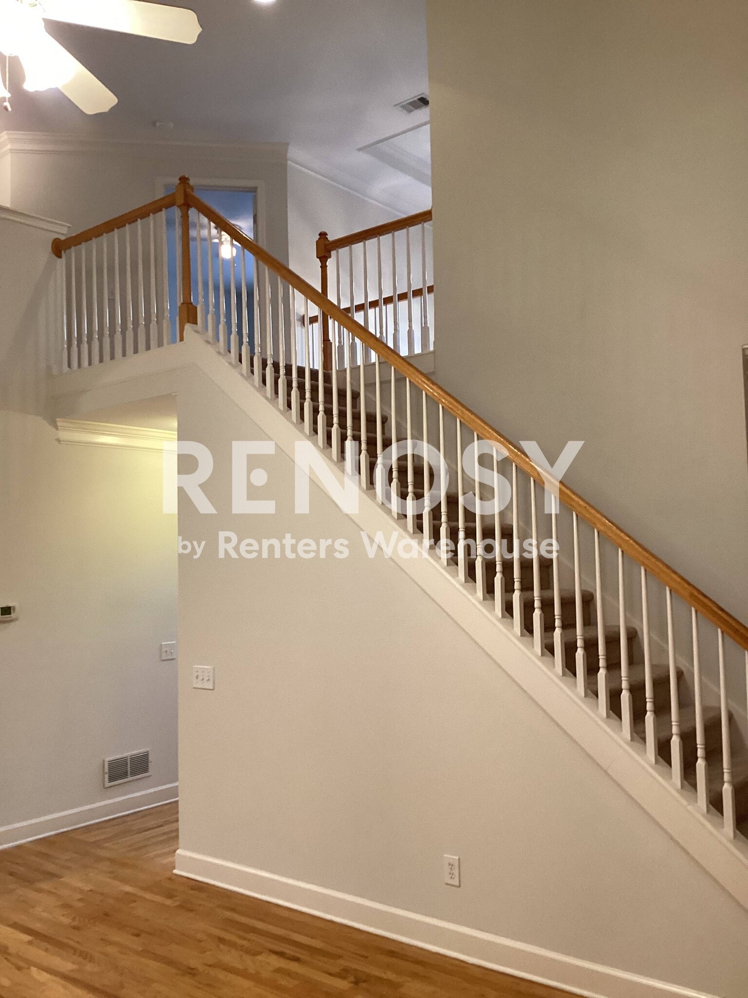 Building Photo - 755 Milton Oaks Dr