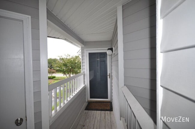 Building Photo - 4113 Breezewood Dr