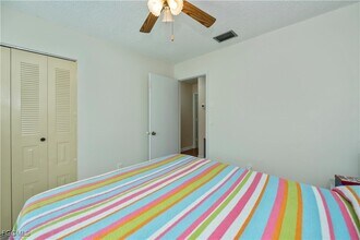 Building Photo - 4001 E Sunflower Cir