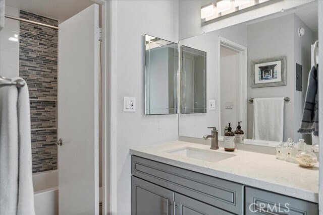 Building Photo - 8163 Redlands St