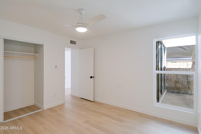 Building Photo - 16041 N 31st St