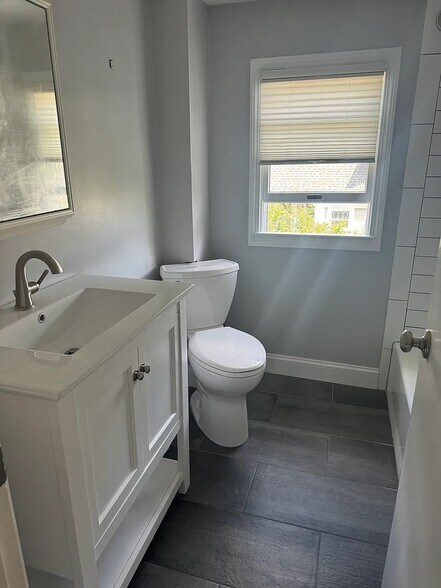 Building Photo - 15 Harrison St