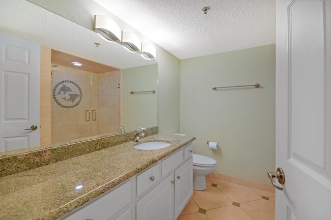 Building Photo - 324 Village Dr