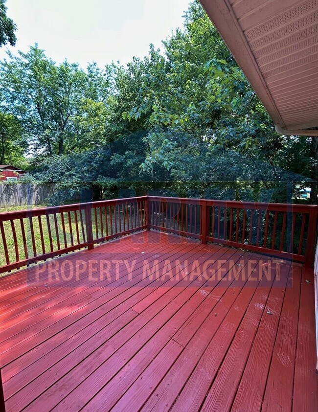 Building Photo - Gorgeous four bedroom home!!