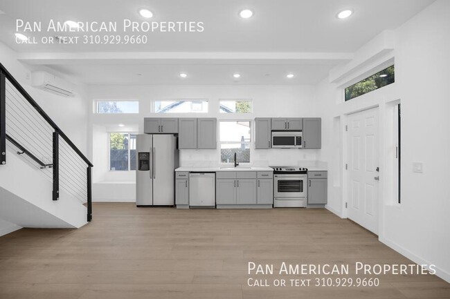 Primary Photo - 1738 9th St