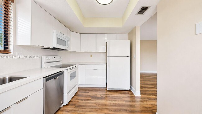 Building Photo - 11830 SW 80th St