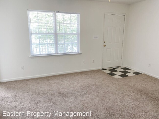 Building Photo - 2600 Cypress View Dr