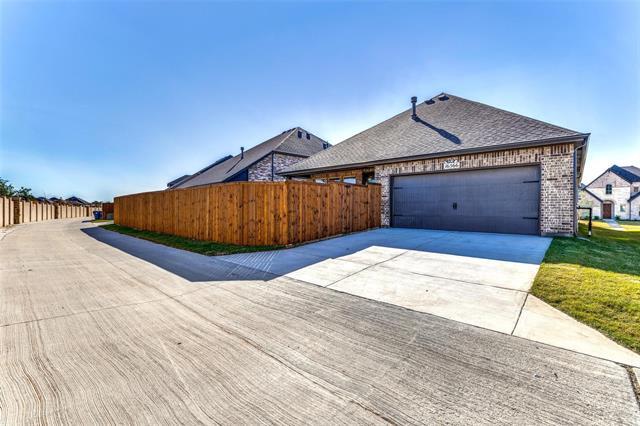 Building Photo - 16566 Tablerock Dr
