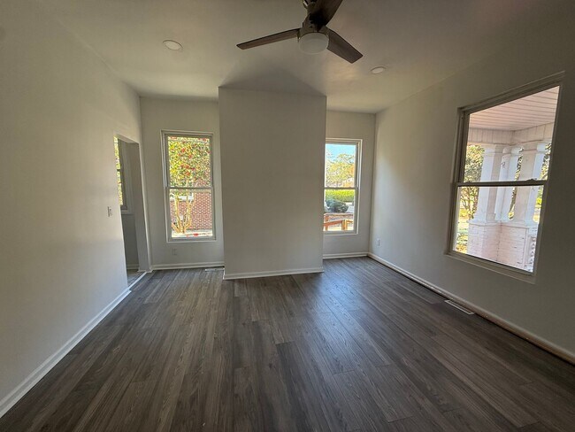 Building Photo - 1205 Nash St