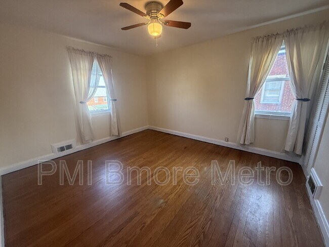 Building Photo - 3609 Woodlea Ave