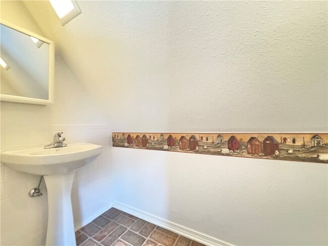 Building Photo - 171 Madison 2415