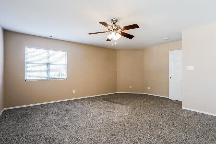 Building Photo - 1013 Lockberry Ct