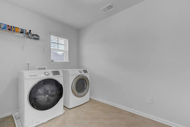 Building Photo - 129 Nolin Rd