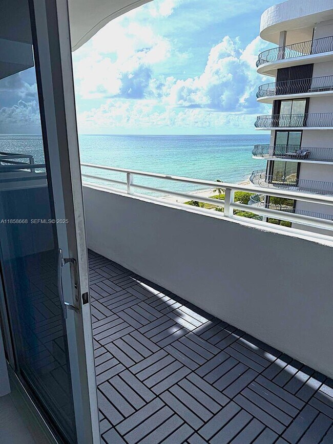 Building Photo - 8911 Collins Ave