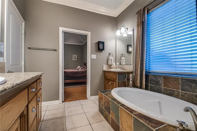 Building Photo - 3721 S Lighthouse Hill Ln