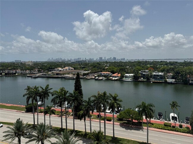 Building Photo - 5161 Collins Ave