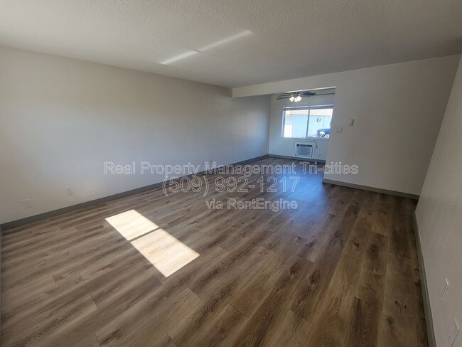 Building Photo - 1817 Cartmell St