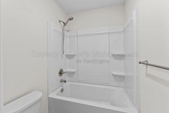 Building Photo - 315 Sumac Trail
