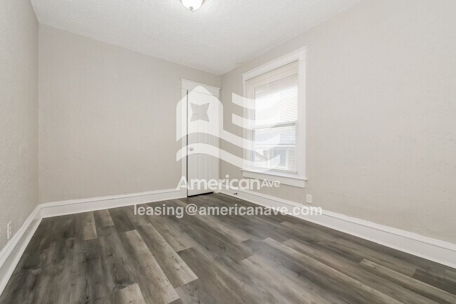 Building Photo - 1618 E 42nd St