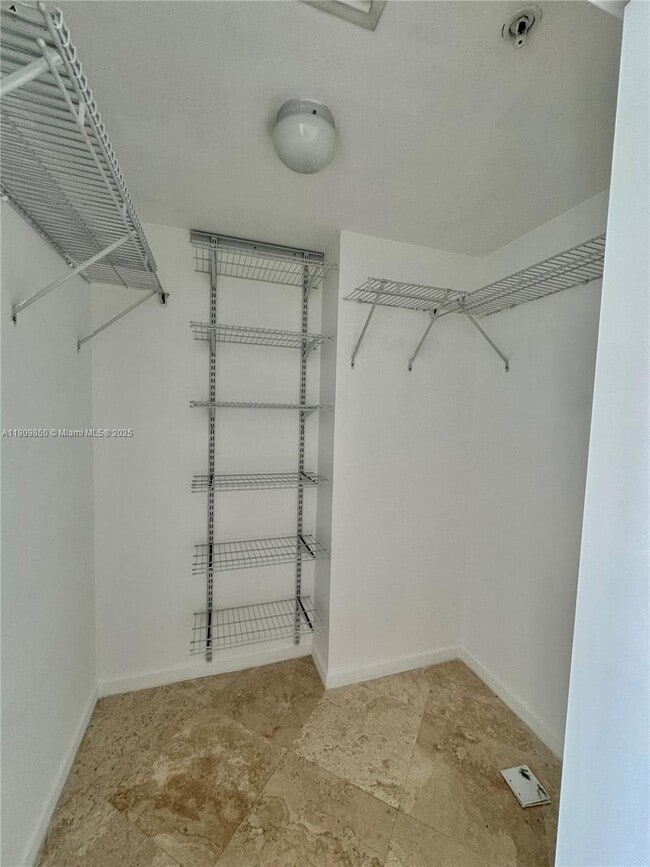 Building Photo - 18800 NE 29th Ave