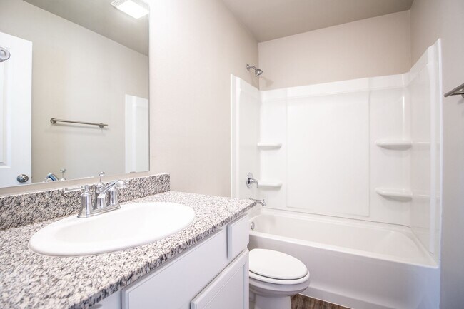 Building Photo - New Build Home - 2 bed 2 bath - Wolfforth, TX