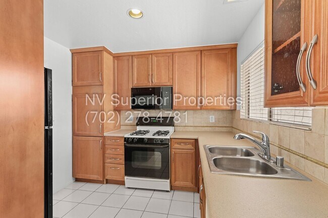 Building Photo - SW!! Spring Valley!! Single Story!!! Covered Patio!!! Fire Place!! Pet Friendly!!! Community Park...