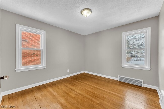 Building Photo - 9405 Bohning Dr