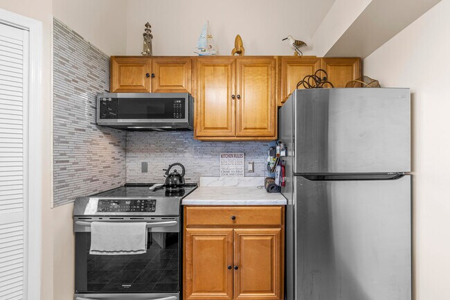 Building Photo - 7190 US-1