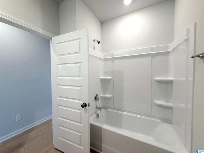 Building Photo - 22869 Dashwood Ln