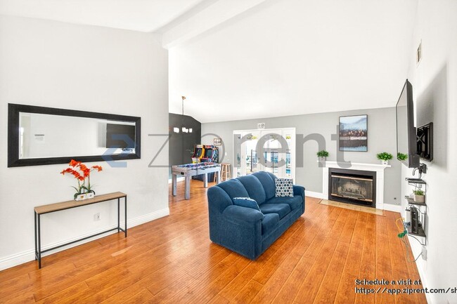 Building Photo - 1745 Buckeye St