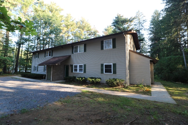 Building Photo - 2 Waldron Ln