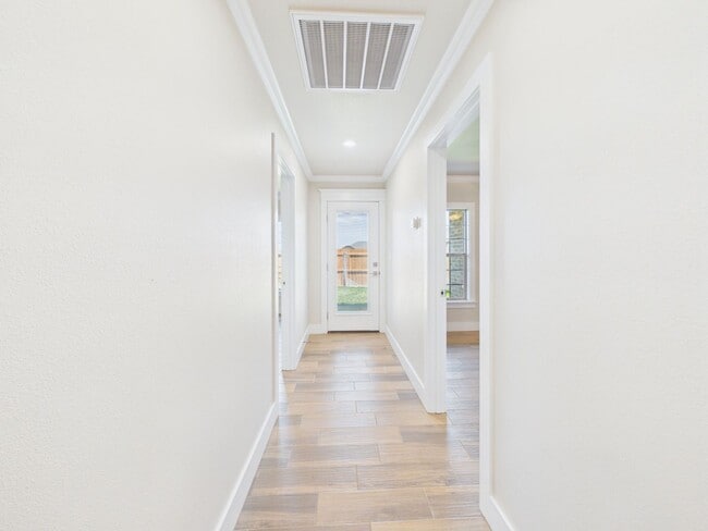Building Photo - 9770 Elite St