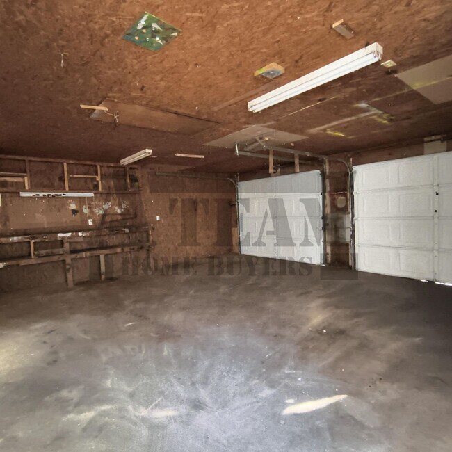 Building Photo - Fully remodeled 4-bedroom, 2-bathroom home