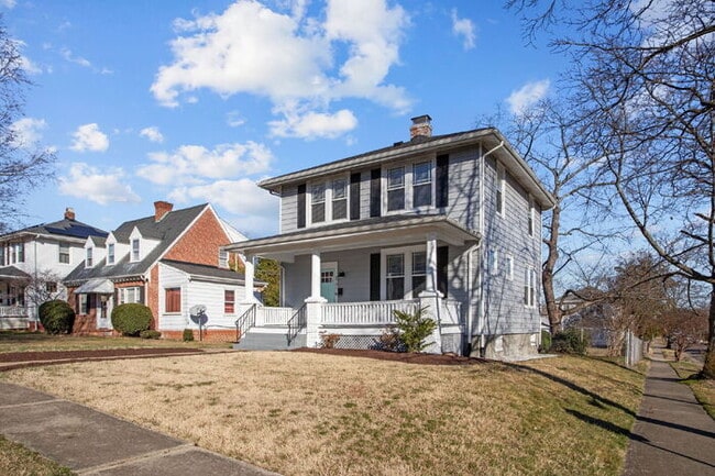 Building Photo - Updated 1920s Colonial in Northside – 3 Bed, 4 Bath – Available Now – $2,895/mo
